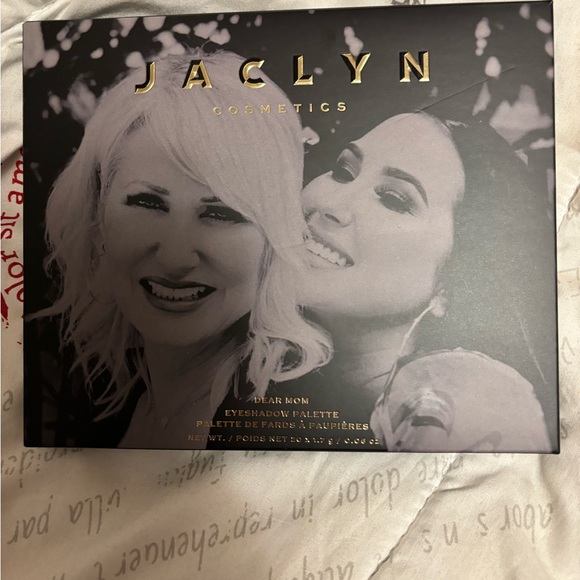 Jaclyn Dear Mom palette - Picture 2 of 3